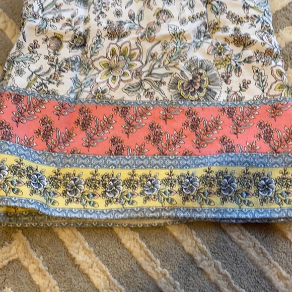 Beautiful Loft Outlet Skirt - Picture 3 of 6